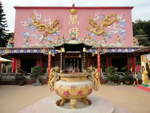 Ten Thousand Buddhas Monastery